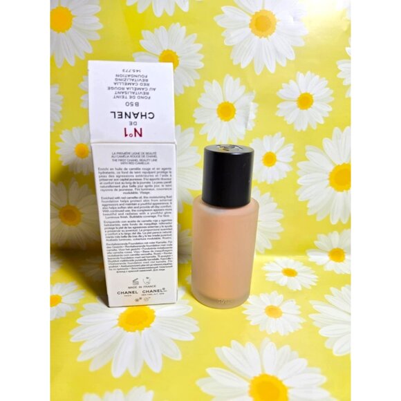 CHANEL No1 Red Camellia Revitalizing Foundation B50  1oz New In Box - Picture 2 of 8